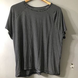 American Eagle black and white striped tee